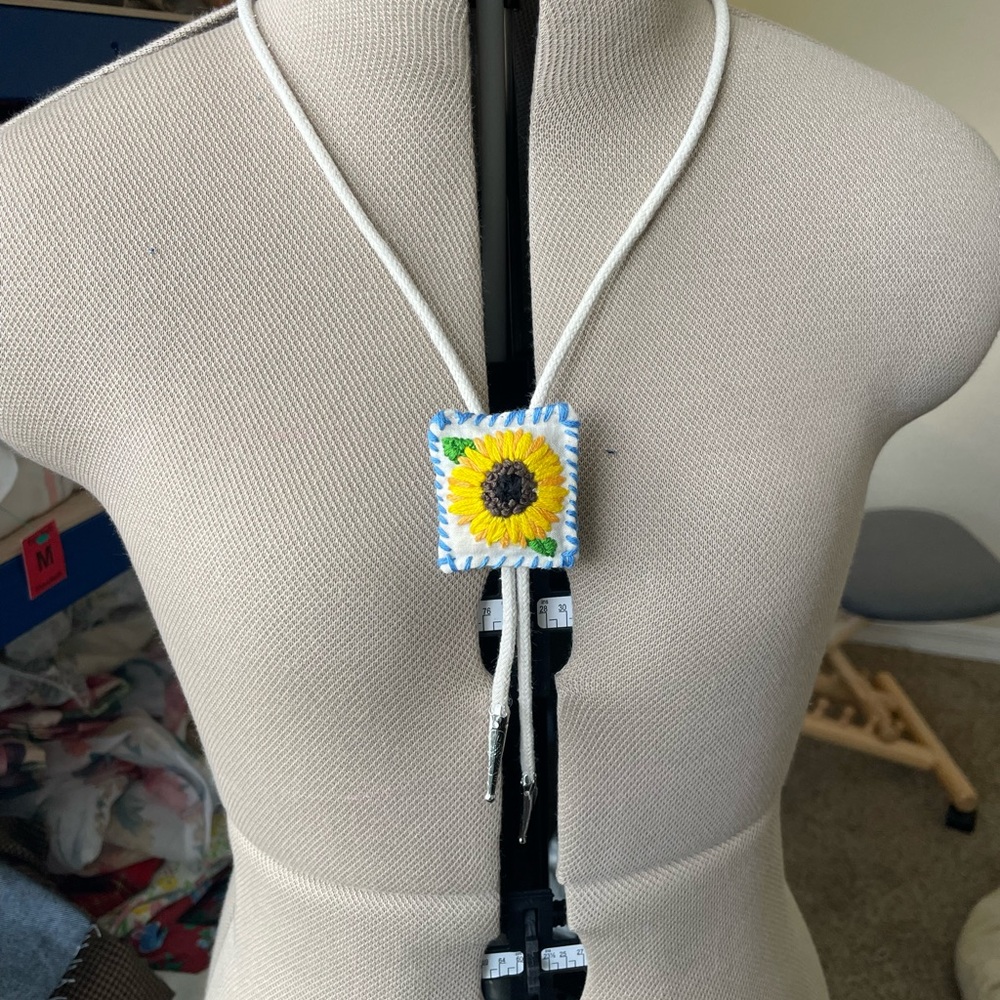Handmade sunflower embroidered bolo tie